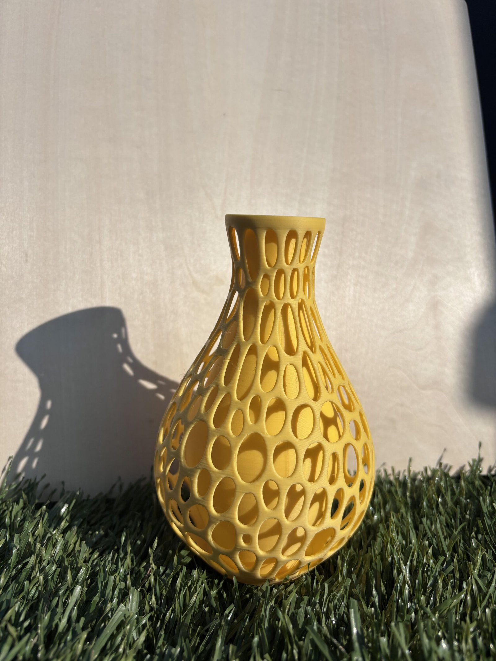 Voronoi Vaas - Matte Geel - M
